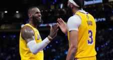 开云体育登录-NBA球员表现出色，助力球队取得连胜