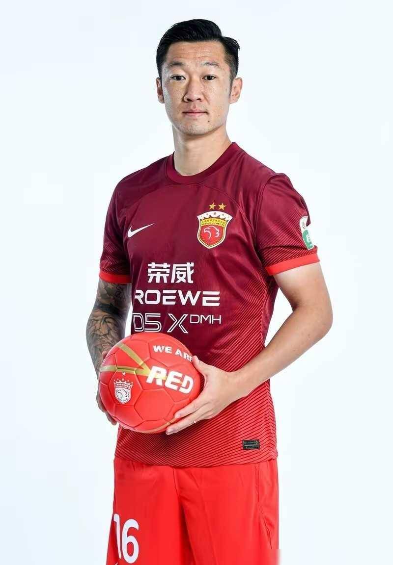 上海队年轻球员崭露头角表现亮眼