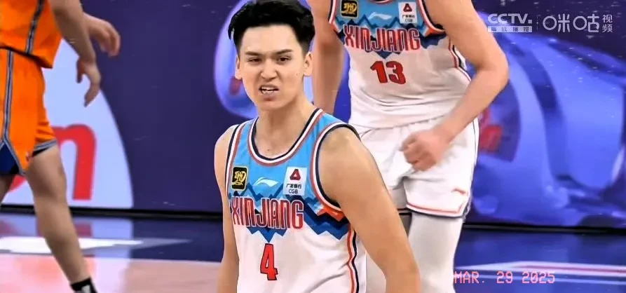都灵队主帅赛后点名批评队员表现的简单介绍