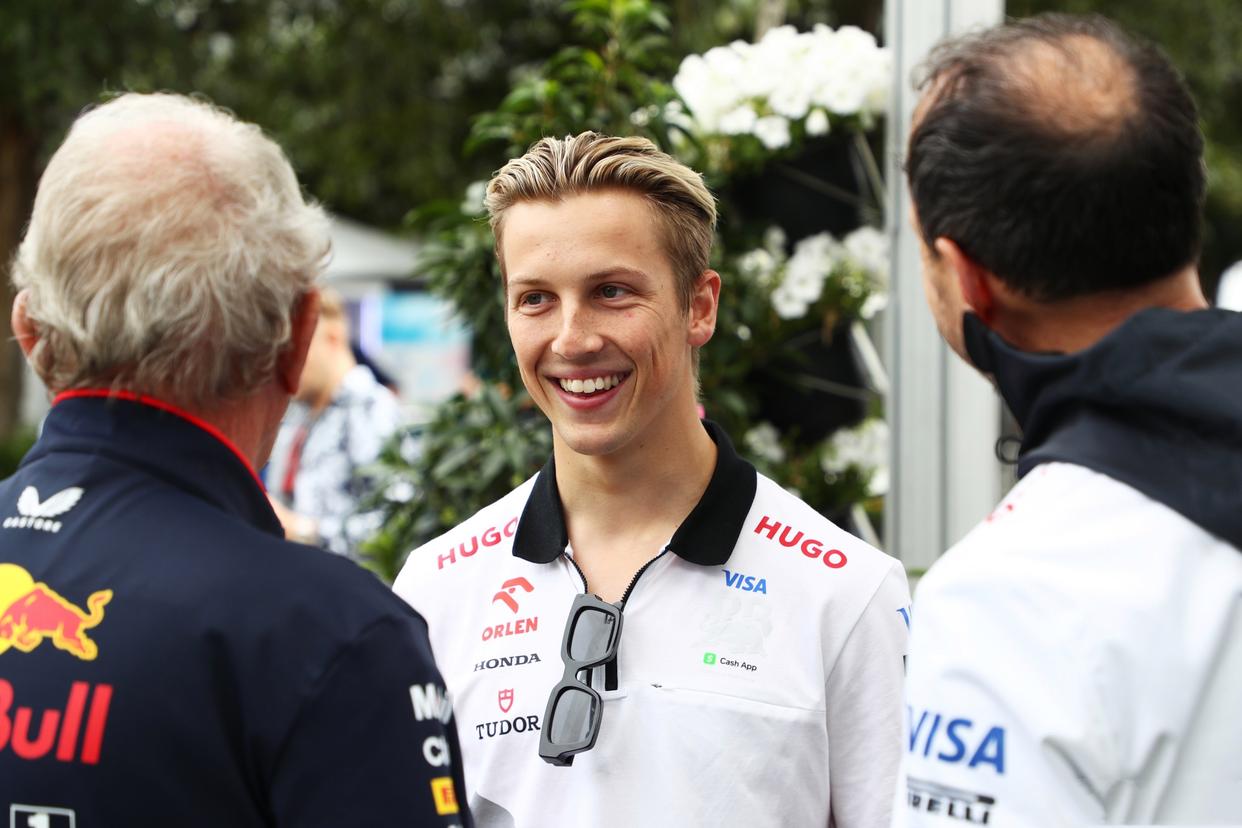 包含雷诺车队险胜红牛二队,皮亚斯特里高光表现的词条 包含雷诺车队险胜红牛二队,皮亚斯特里高光表现的词条