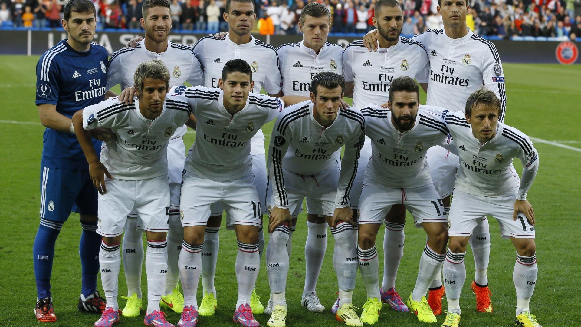 欧冠淘汰赛之夜,当恩比德的后撤步在禁区画出一道篮球场的单刀球