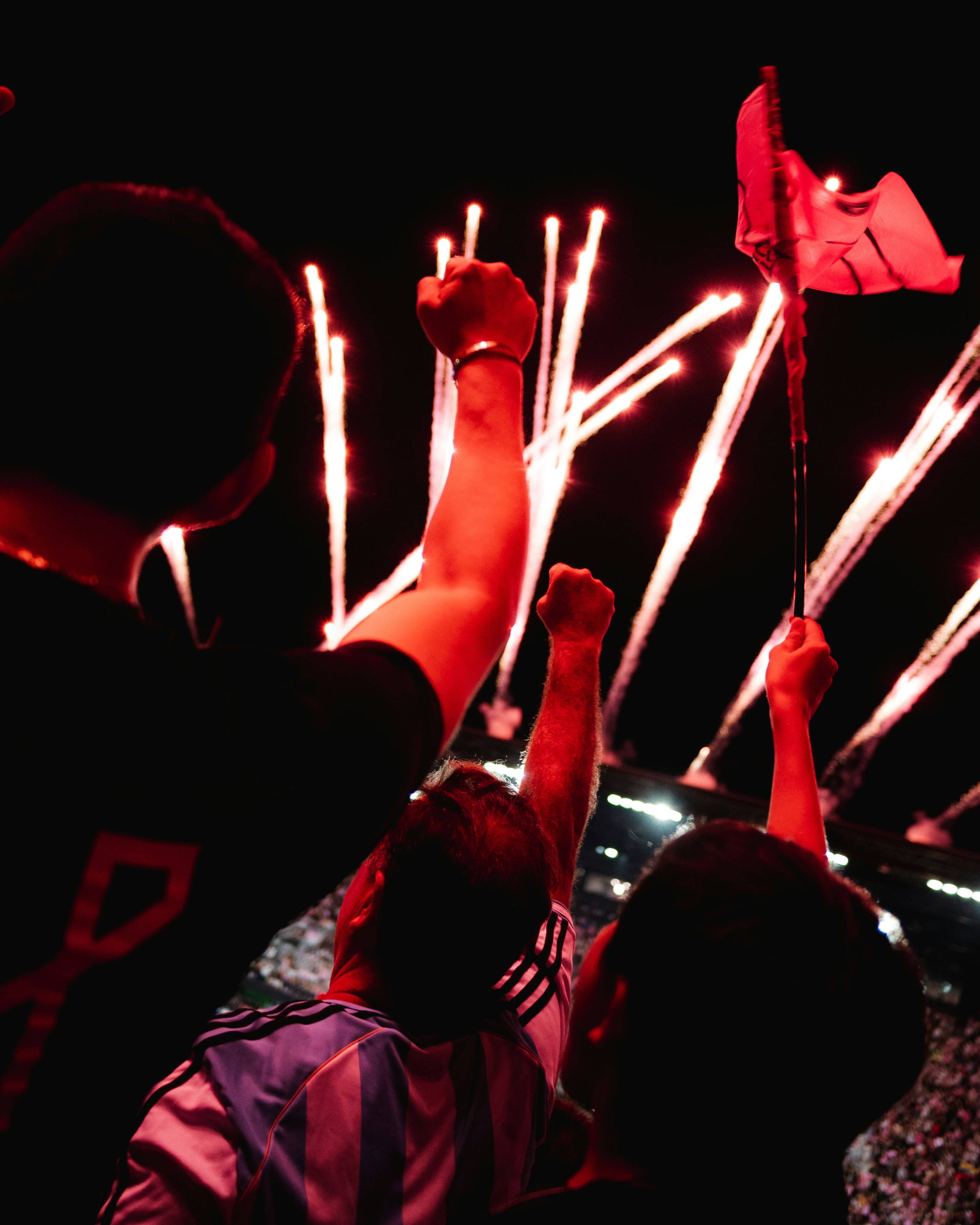 意甲焦点战之夜,梅西舞台越大越强 意甲焦点战之夜,梅西舞台越大越强