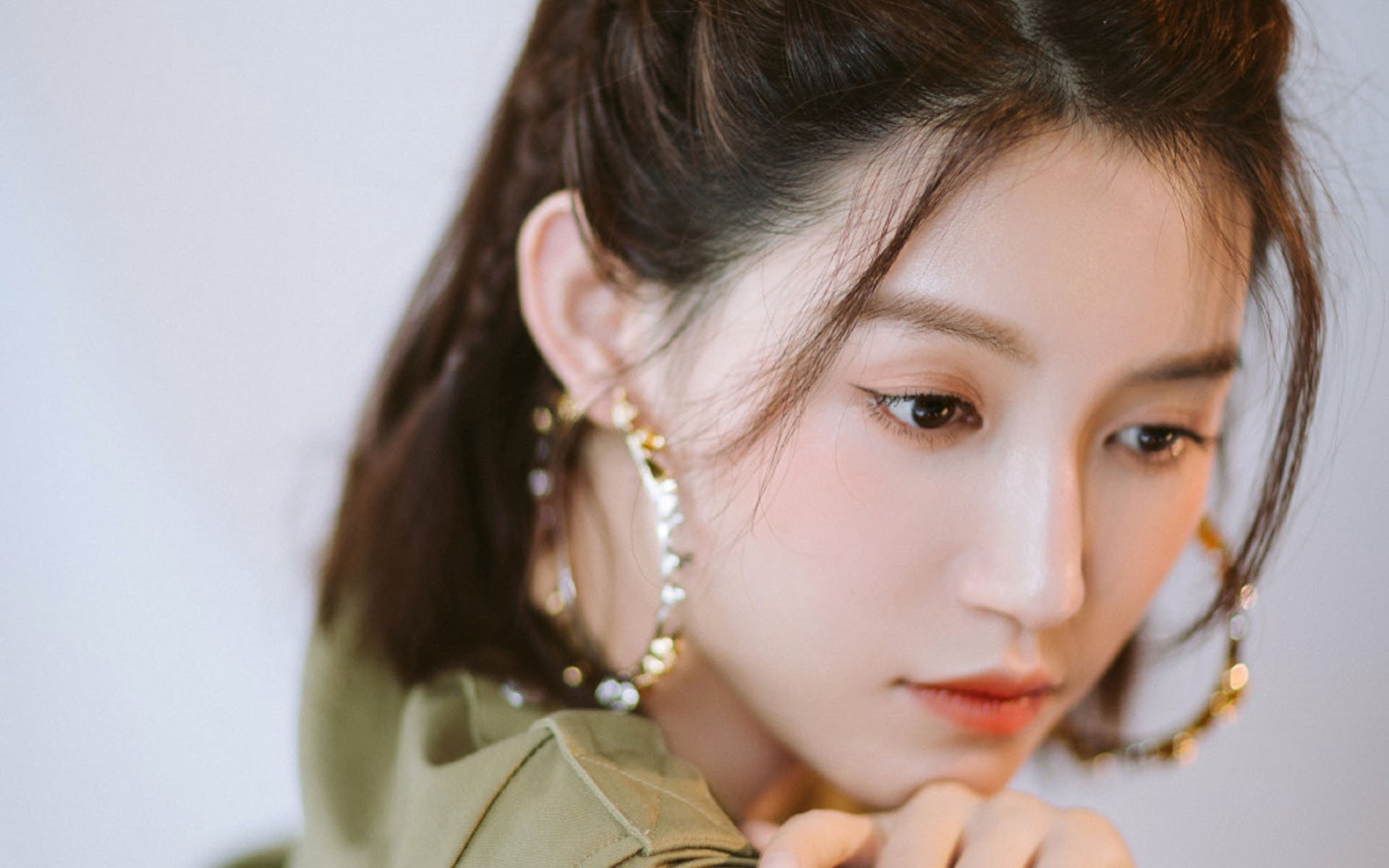 刺破王座的长矛，当德布劳内爆发之夜，喀麦隆用秩序击碎巨星幻梦