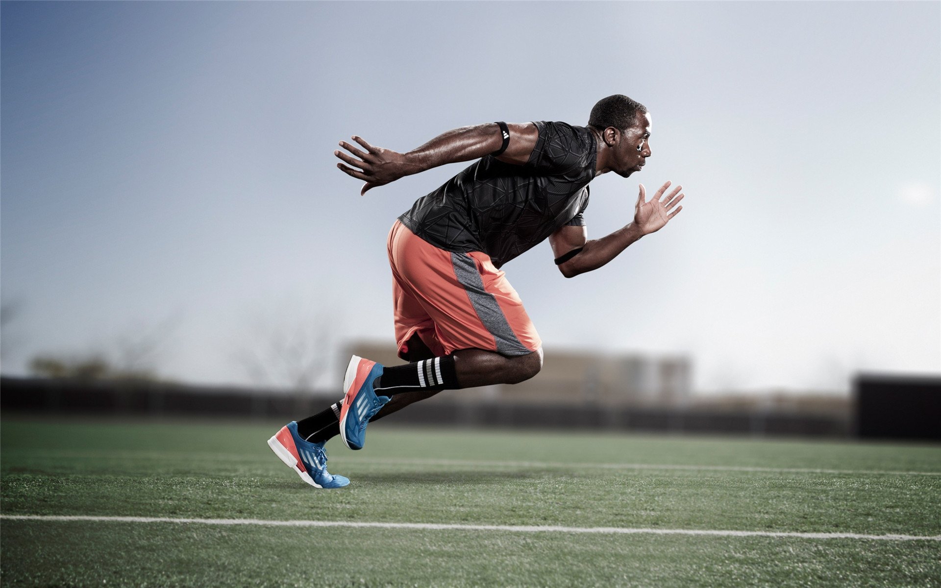 曼城冰川战记，阿劳霍冰雪中的钢铁防线与智慧火花